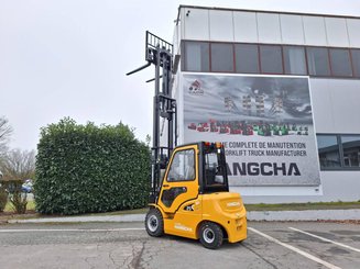 Четырехопорные погрузчики Hangcha XE25i (CPD25-XEY2-SI)