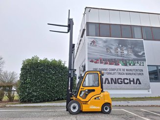 Четырехопорные погрузчики Hangcha XE25i (CPD25-XEY2-SI)