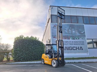 Четырехопорные погрузчики Hangcha XE38i (CPD38-XEY2HA-SI)