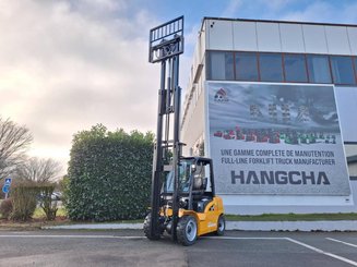 Четырехопорные погрузчики Hangcha XE38Hi
