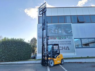 Четырехопорные погрузчики Hangcha XE38i