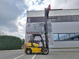 Четырехопорные погрузчики Yale GLP45SVX5