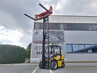 Четырехопорные погрузчики Yale GLP45SVX5