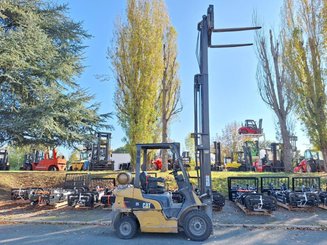 Четырехопорные погрузчики Caterpillar GP25NT - 5