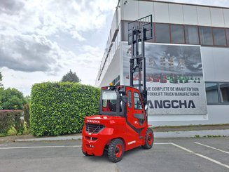 Четырехопорные погрузчики Hangcha XF55D-2 - 11