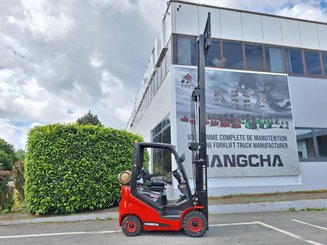 Четырехопорные погрузчики Hangcha XF15G-2