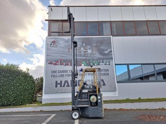 Четырехходовый вилочный погрузчик AMLIFT AGILIFT 25-12-49