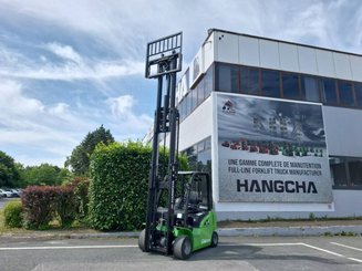 Четырехопорные погрузчики Hangcha XC35i