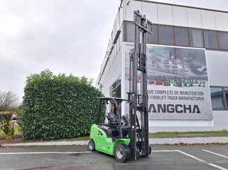 Четырехопорные погрузчики Hangcha XC35i