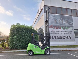 Четырехопорные погрузчики Hangcha XC35i