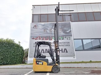 Трехопорные погрузчики Caterpillar EP16NT - 8