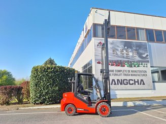 Четырехопорные погрузчики Hangcha XF35D-2