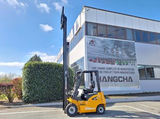 Четырехопорные погрузчики Hangcha XE15i (CPD15-XEY2-SI) 