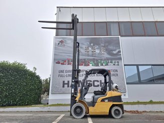 Четырехопорные погрузчики Caterpillar GP25N - 8