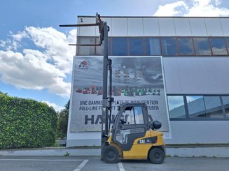 Четырехопорные погрузчики Caterpillar GP25NTD - 8