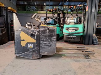 Гидростатический Caterpillar NPF25N2