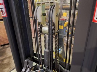 Разнонаправленный штабелер Combilift WR4