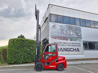 Четырехопорные погрузчики Hangcha XF35D-2