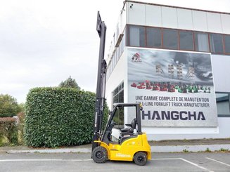 Четырехопорные погрузчики Hangcha XE18i