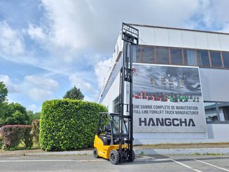 Четырехопорные погрузчики Hangcha XE18i