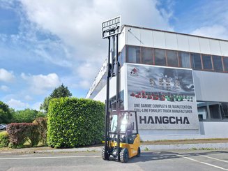 Четырехопорные погрузчики Hangcha XE18i