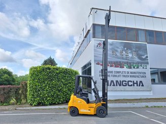 Четырехопорные погрузчики Hangcha XE18i
