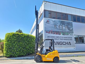 Четырехопорные погрузчики Hangcha XE25i