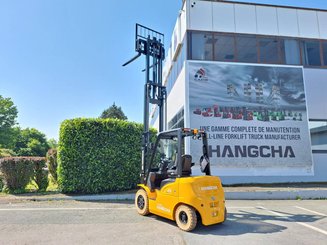 Четырехопорные погрузчики Hangcha XE25i