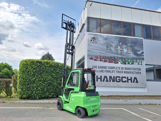 Четырехопорные погрузчики Hangcha AE25-I