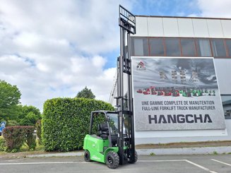 Четырехопорные погрузчики Hangcha AE25-I