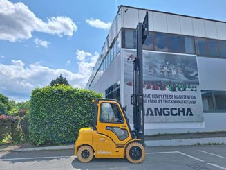 Четырехопорные погрузчики Hangcha XE35i (CPD35-XEY2HA-SI)