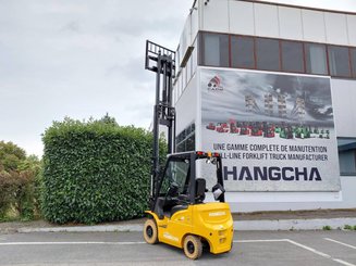 Четырехопорные погрузчики Hangcha XE18i (CPD18-XEY2HA-SI) 