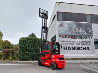 Четырехопорные погрузчики Hangcha XF30D-2 (CPCD30-X2H7F1)