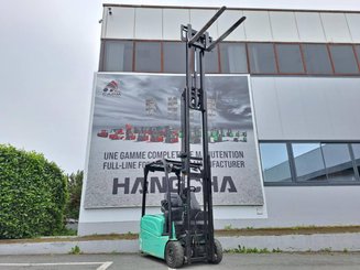 Трехопорные погрузчики Yale ERP16VT - 5