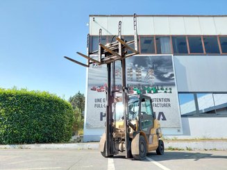 Четырехопорные погрузчики Caterpillar DP40N - 6
