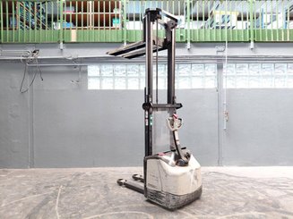 Штабелеры с электроприводом Crown WF3000 1.2 - 11