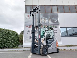 Четырехопорные погрузчики STILL RX60-40