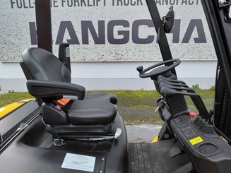 Четырехопорные погрузчики Hangcha XE20Ci ( CPD20-XEXY2HA-SI )