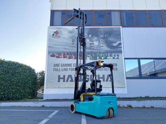 Трехопорные погрузчики Yale ERP18VTL