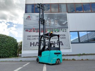 Трехопорные погрузчики Hyster J160XNT