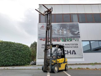 Четырехопорные погрузчики Yale GLP25VX