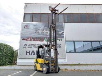 Четырехопорные погрузчики Yale GLP25VX