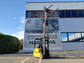 Трехопорные погрузчики Yale ERP18VTL
