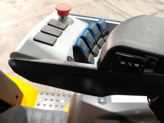 Четырехопорные погрузчики Hangcha XE18i (CPD18-XEY2HA-SI) 