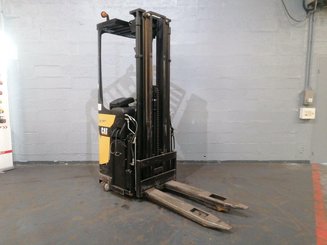 Штабелеры с платформой для оператора Caterpillar NSR16N