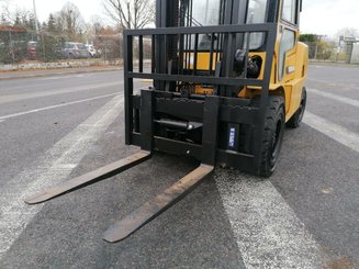 Четырехопорные погрузчики Caterpillar GP40K - 7
