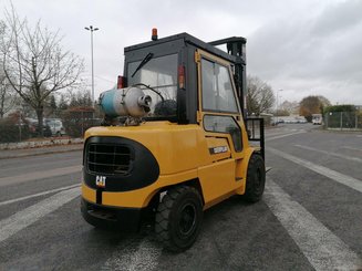 Четырехопорные погрузчики Caterpillar GP40K - 2