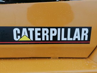 Четырехопорные погрузчики Caterpillar GP40K - 16
