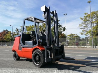 Четырехопорные погрузчики Fenwick E40P - 1