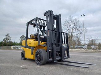 Четырехопорные погрузчики Yale GLP40 VX